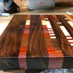 Fifth cutting board example. Second view.