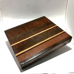 Sixth cutting board example.