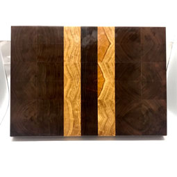 Fifteenth cutting board example. Second view.